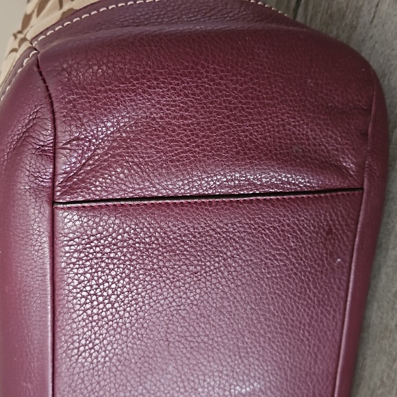 COACH AUTHENTIC F23297 PARK CARRIE SIGNATURE SATCHEL BURGUNDY COLOR PREOWNED - Picture 15 of 15